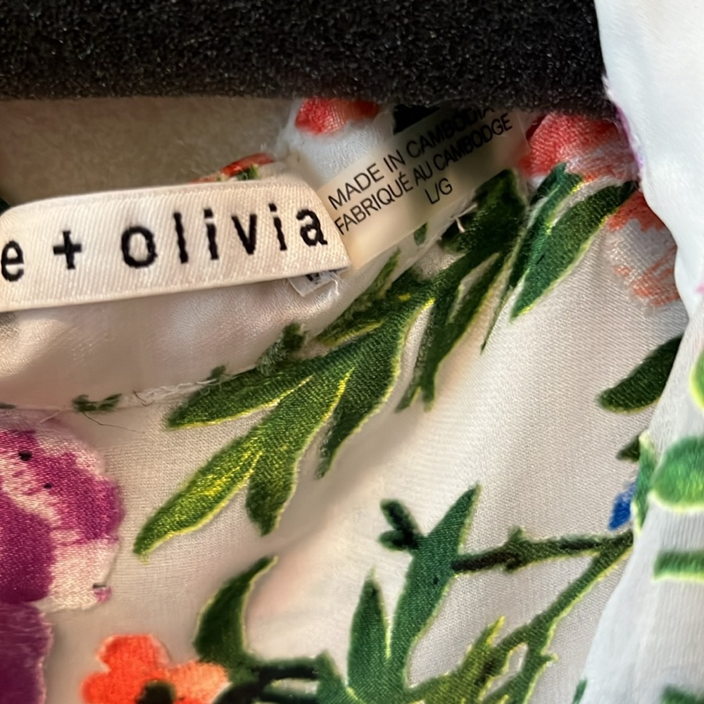 Alice and Olivia blouse velvet flower blouse size L - Picture 4 of 6